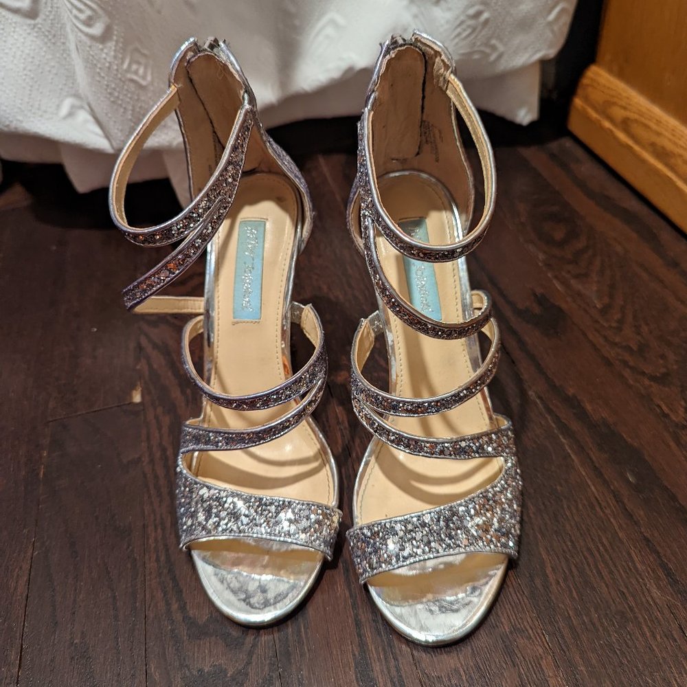 Betsey Johnson Silver Izzy heels size 8
